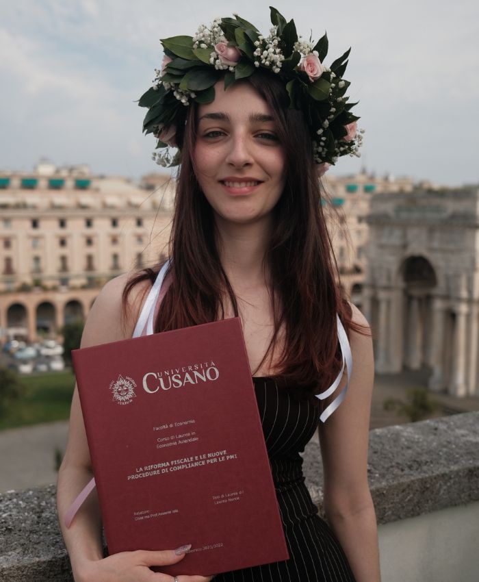 Tesi di laurea bordeaux metallizzato - immagine 2