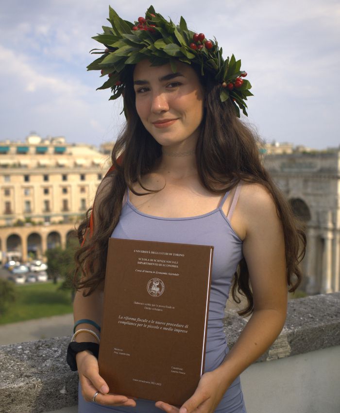 Tesi di laurea marrone metallizzato - immagine 2